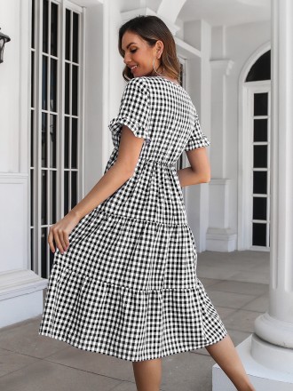 Dress Wholesale Plaid ruffled skirt V-neck short sleeved women's new large swing mid length skirt cotton linen plaid dre