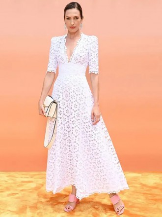 Dress Wholesale High -end V -neck Paste lace white lace dress long skirt big dress big dress host skirt