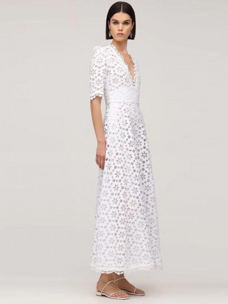 Dress Wholesale High -end V -neck Paste lace white lace dress long skirt big dress big dress host skirt