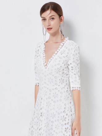 Dress Wholesale French high -end women's white lace V -neck middle sleeve waist and large dress with elegant long skirt