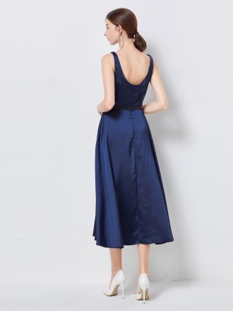 Dress Wholesale Star brand matching satin U-neck sleeveless elegant and elegant Hepburn style dress with belt