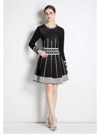 High end knitted dress, autumn and winter, new fashion trend, slim French round neck bottom skirt, small fragrance