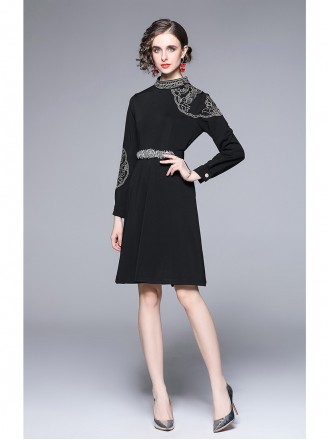 The new embroidered dress high -end temperament new Hepburn -style black skirt large swing A -line skirt+belt